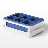 OXO Good Grips Covered Ice Cube Tray Large
